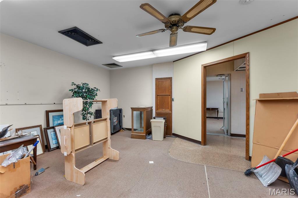 n/a - Commercial Sale