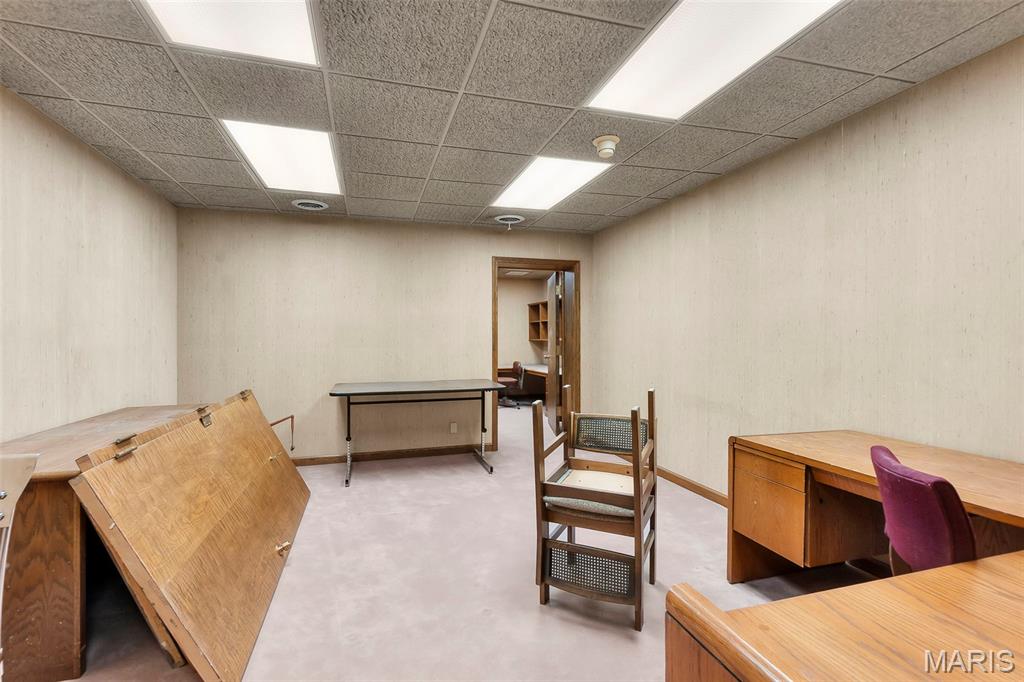 n/a - Commercial Sale