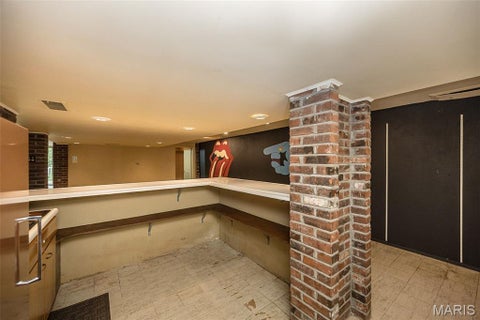 Tiny photo for 425 Kenilworth Lane, Ballwin, MO 63011 (MLS # 26036077)