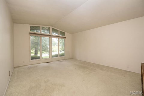 Tiny photo for 425 Kenilworth Lane, Ballwin, MO 63011 (MLS # 26036077)