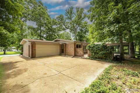 Tiny photo for 425 Kenilworth Lane, Ballwin, MO 63011 (MLS # 26036077)