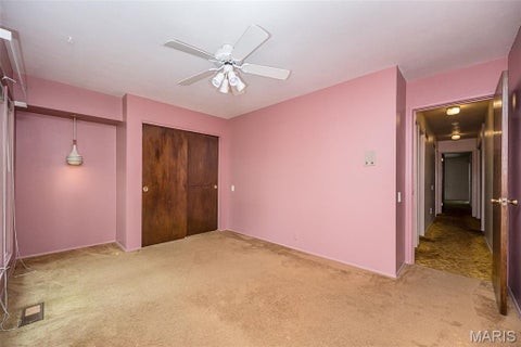 Tiny photo for 425 Kenilworth Lane, Ballwin, MO 63011 (MLS # 26036077)