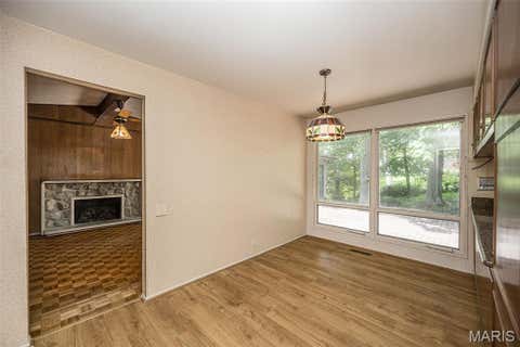 Tiny photo for 425 Kenilworth Lane, Ballwin, MO 63011 (MLS # 26036077)
