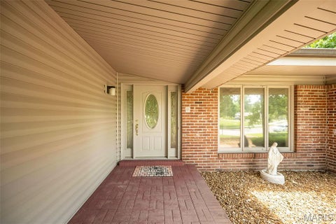 Tiny photo for 425 Kenilworth Lane, Ballwin, MO 63011 (MLS # 26036077)