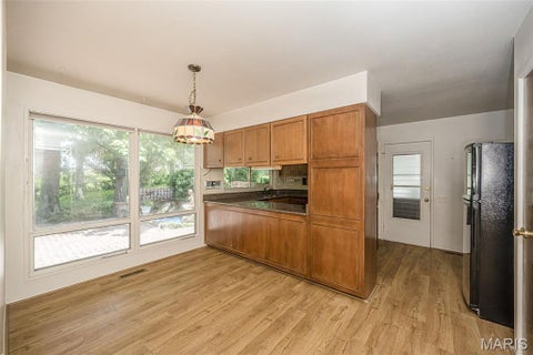 Tiny photo for 425 Kenilworth Lane, Ballwin, MO 63011 (MLS # 26036077)