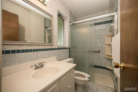 Tiny photo for 425 Kenilworth Lane, Ballwin, MO 63011 (MLS # 26036077)