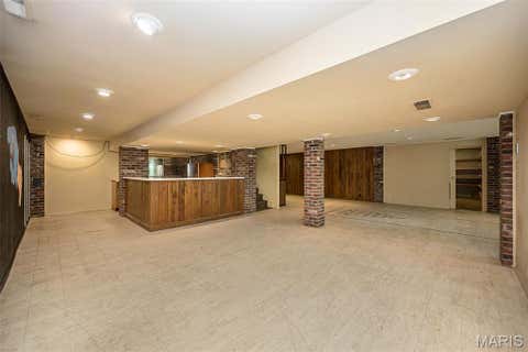 Tiny photo for 425 Kenilworth Lane, Ballwin, MO 63011 (MLS # 26036077)