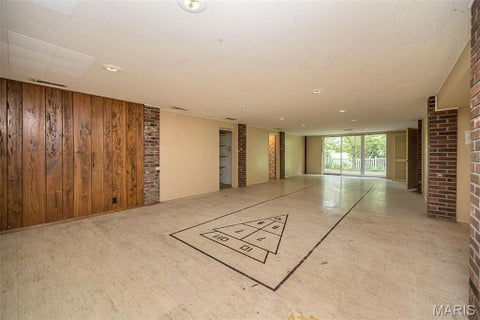 Tiny photo for 425 Kenilworth Lane, Ballwin, MO 63011 (MLS # 26036077)