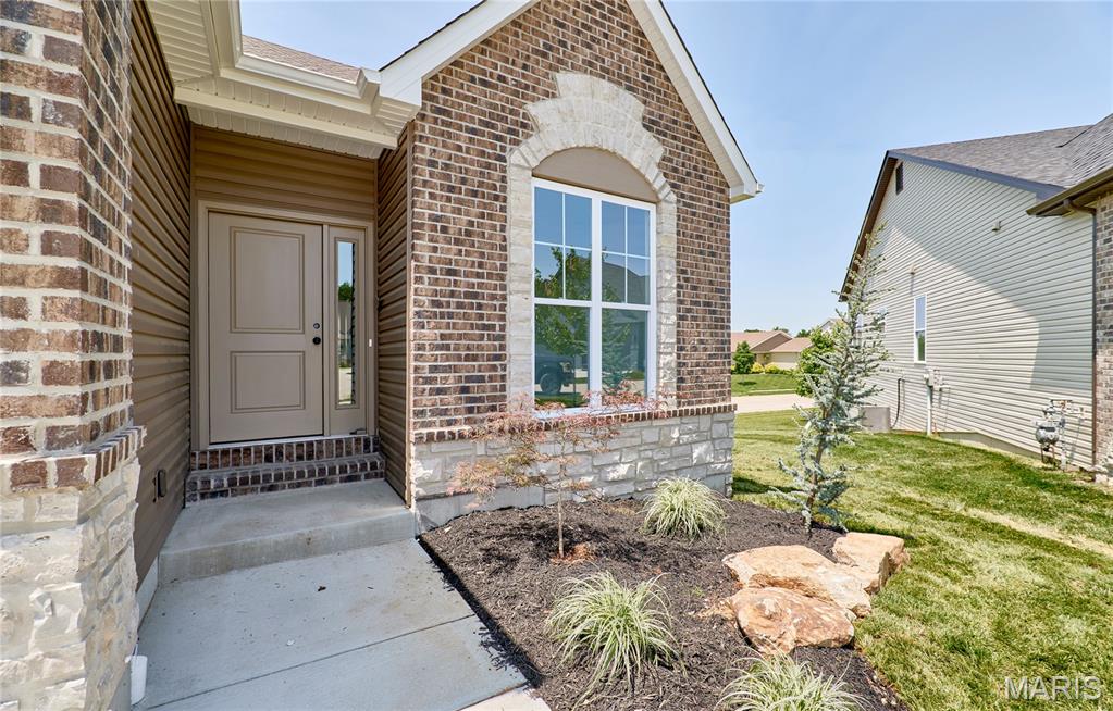 111 Wolf Den Ct Court