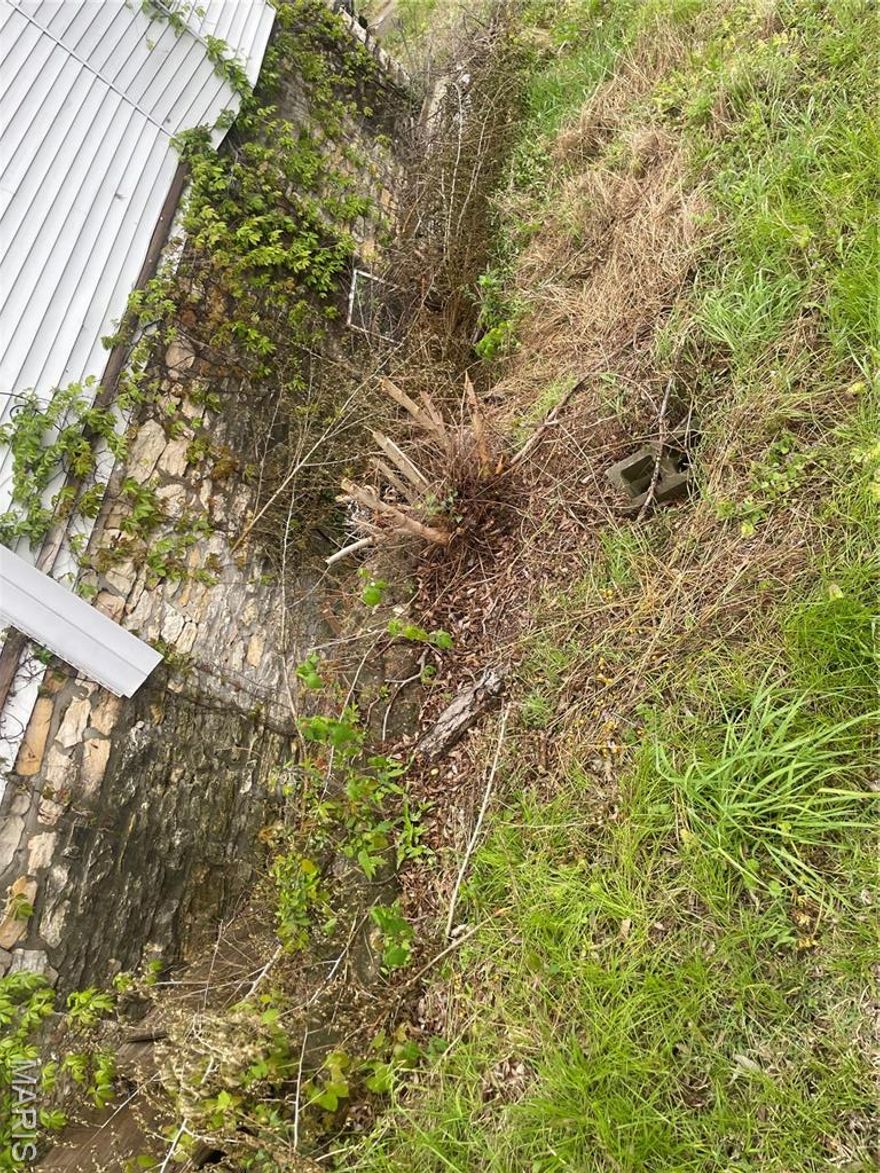 Great Opportunity! This 2-bedroom, 2-bath home is a true diamond in the rough—perfect for investors, flippers, or buyers ready to bring their vision to life. This property offers tons of potential, with some TLC, this home could shine! Priced to sell and being offered as-is—don’t miss your chance to transform this hidden gem into something special!