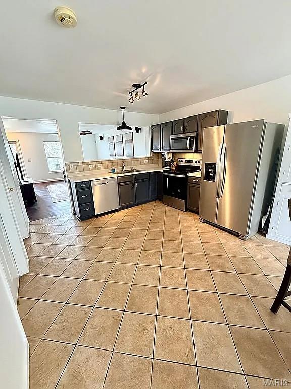 Pearson Pointe Villa - Residential