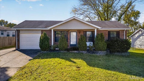 Photo of 11502 Terry Avenue, Maryland Heights, MO 63043 (MLS # 26055431)