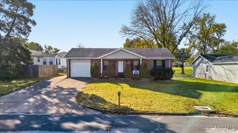 Tiny photo for 11502 Terry Avenue, Maryland Heights, MO 63043 (MLS # 26055431)