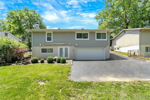 Tiny photo for 650 Towerwood Drive, Ballwin, MO 63021 (MLS # 26042673)