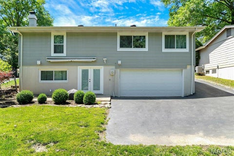 Tiny photo for 650 Towerwood Drive, Ballwin, MO 63021 (MLS # 26042673)
