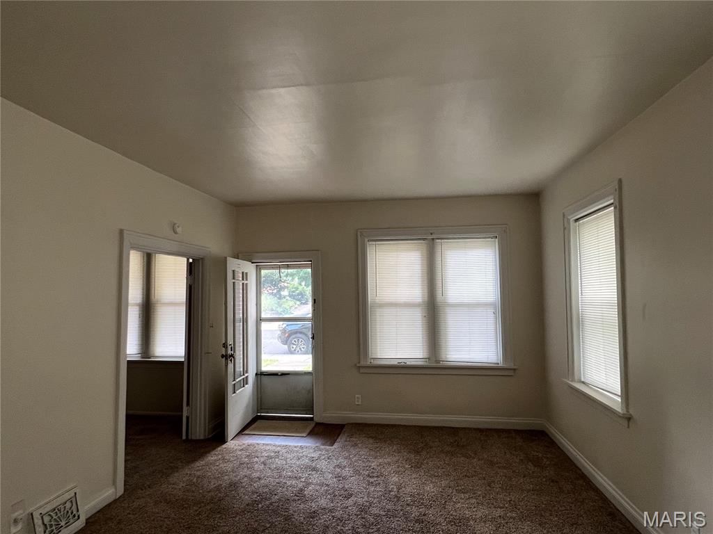 E A Kamps Riverview - Residential Income