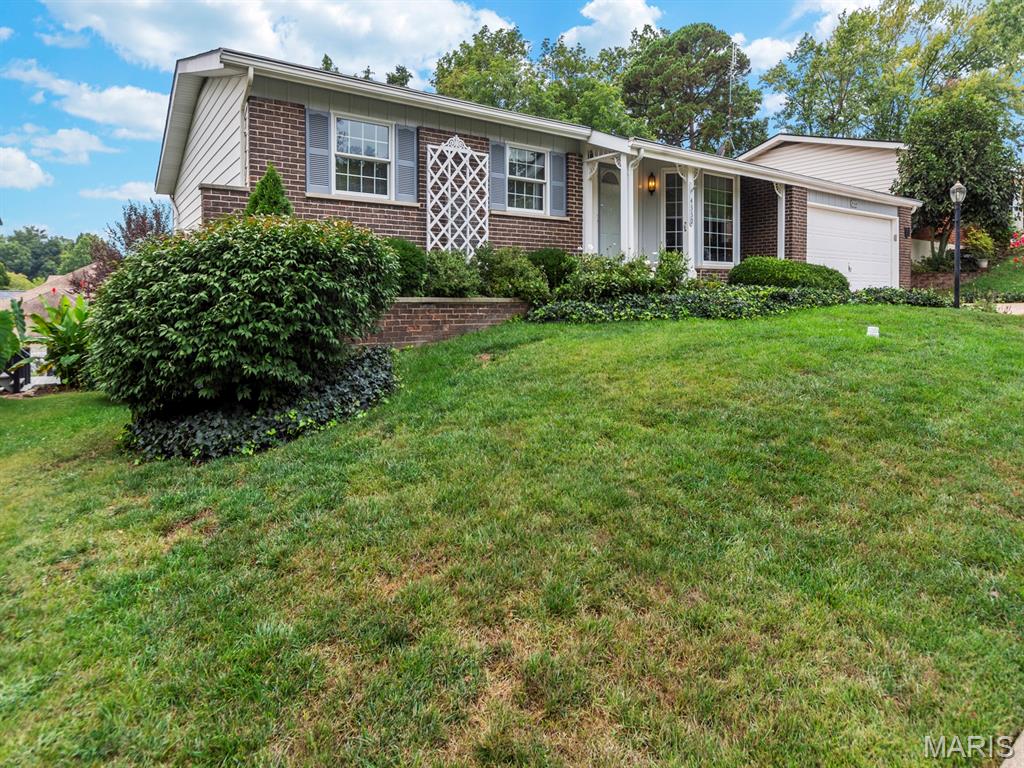 St Louis, Missouri 63128, United States, 3 Bedrooms Bedrooms, ,3 BathroomsBathrooms,Residential,Coming Soon,204851