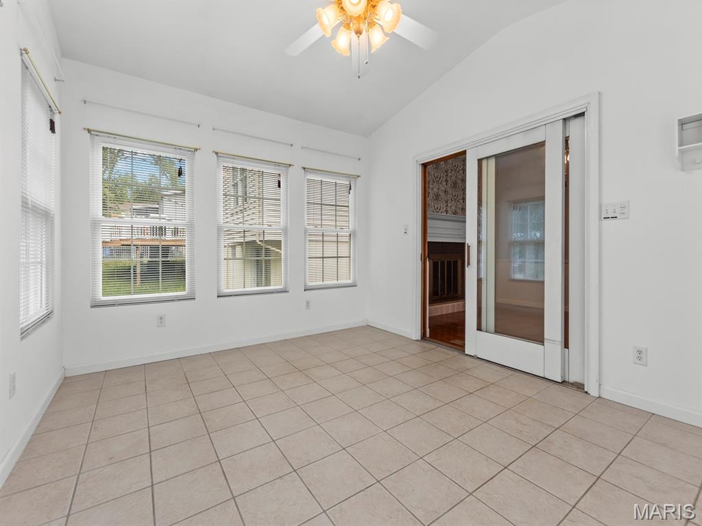 St Louis, Missouri 63128, United States, 3 Bedrooms Bedrooms, ,3 BathroomsBathrooms,Residential,Coming Soon,204851