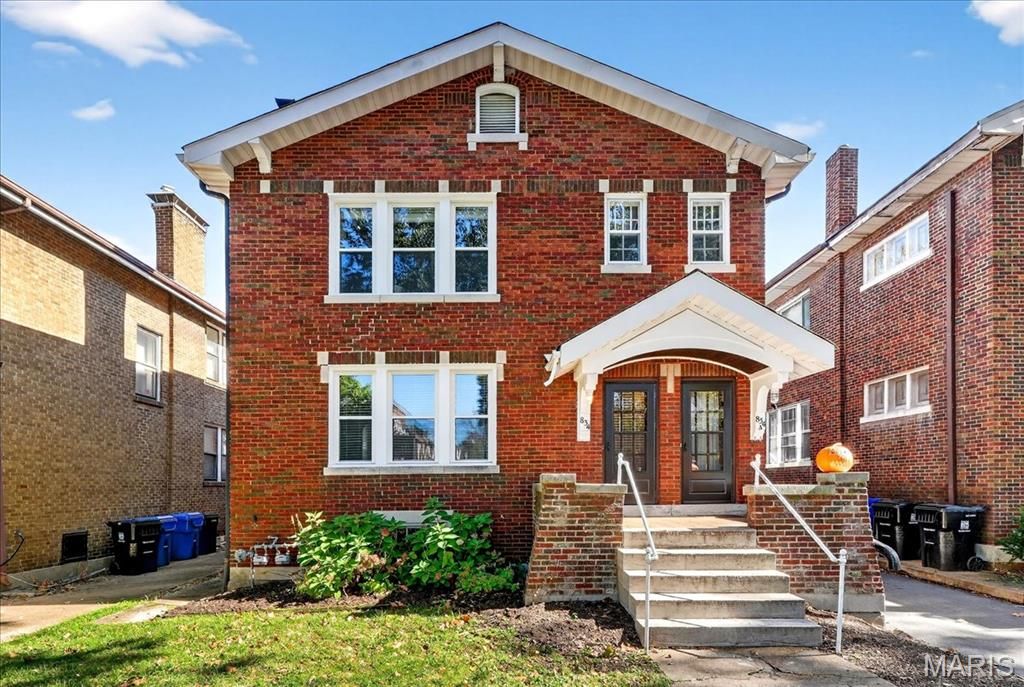 Photo of 834 Pennsylvania Avenue, St Louis, MO 63130 (MLS # 25073130)