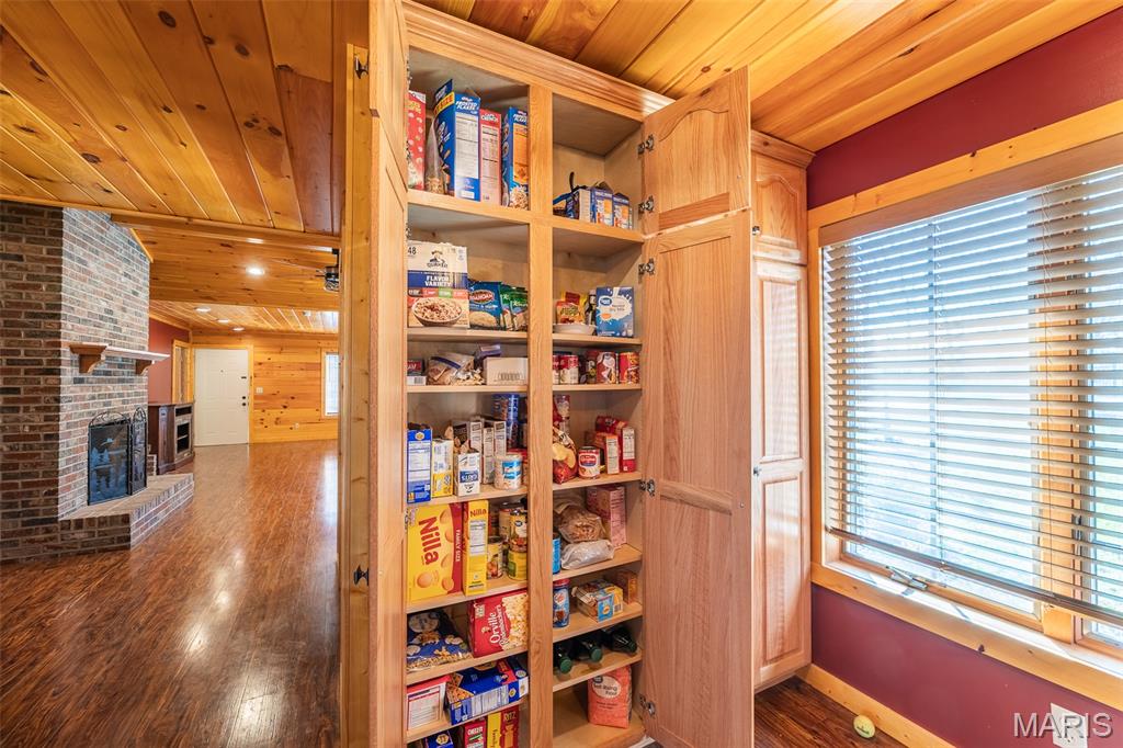 Lock Loma Sub - Residential