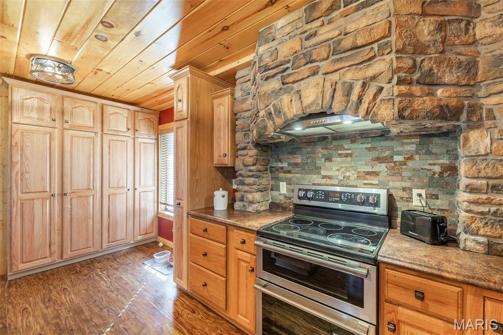 Lock Loma Sub - Residential