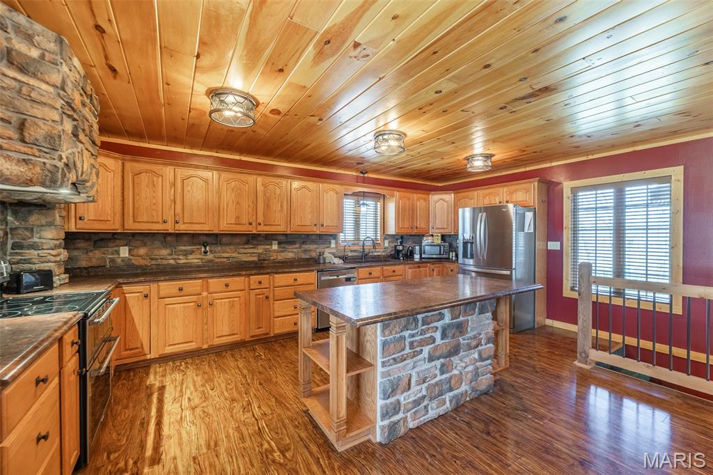 Lock Loma Sub - Residential