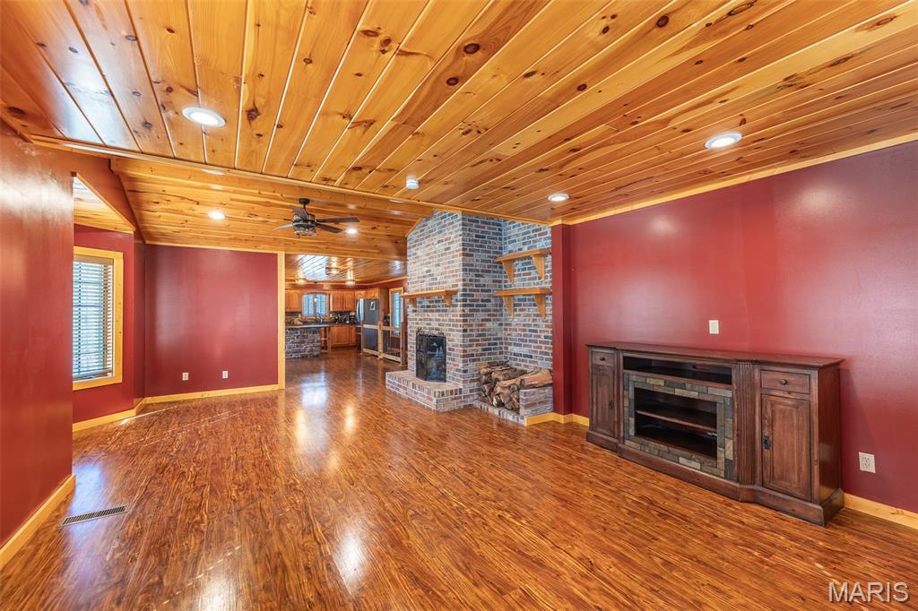 Lock Loma Sub - Residential