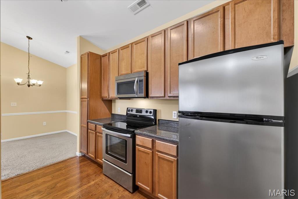 Bridgewater Cove A Condo 6th - Residential