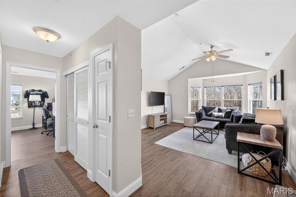 Turnberry Gardens Ph1 Condo & Esmt Prcl C - Residential