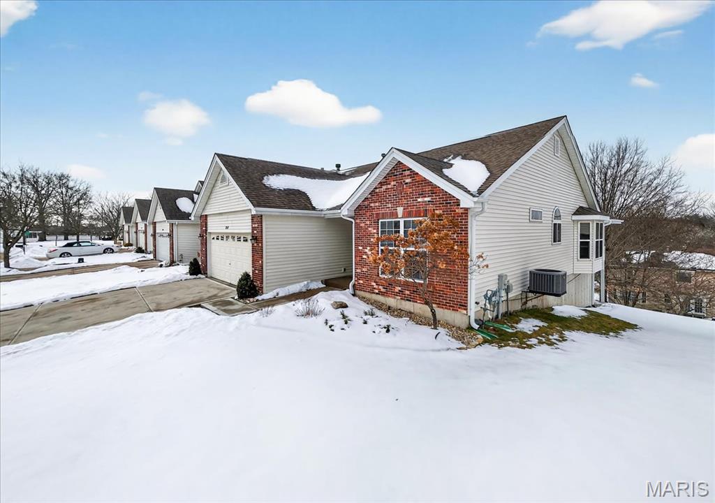 Villas At Newpoint - Residential