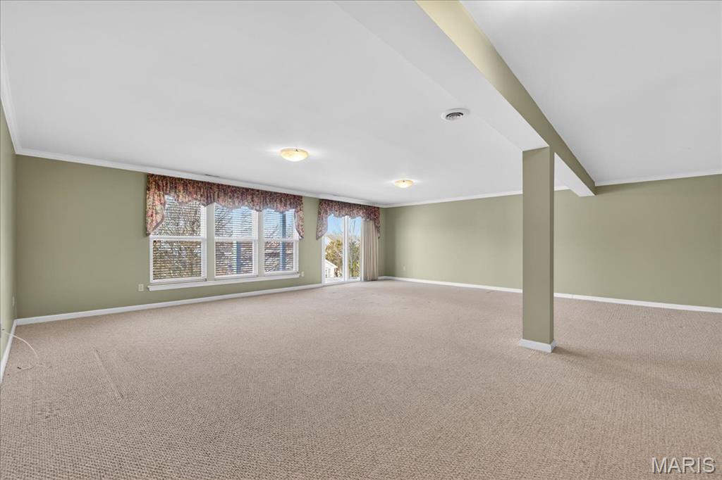 Villas At Newpoint - Residential