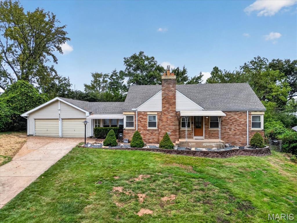 Photo of 9929 Berwick Drive, Affton, MO 63123 (MLS # 26067024)