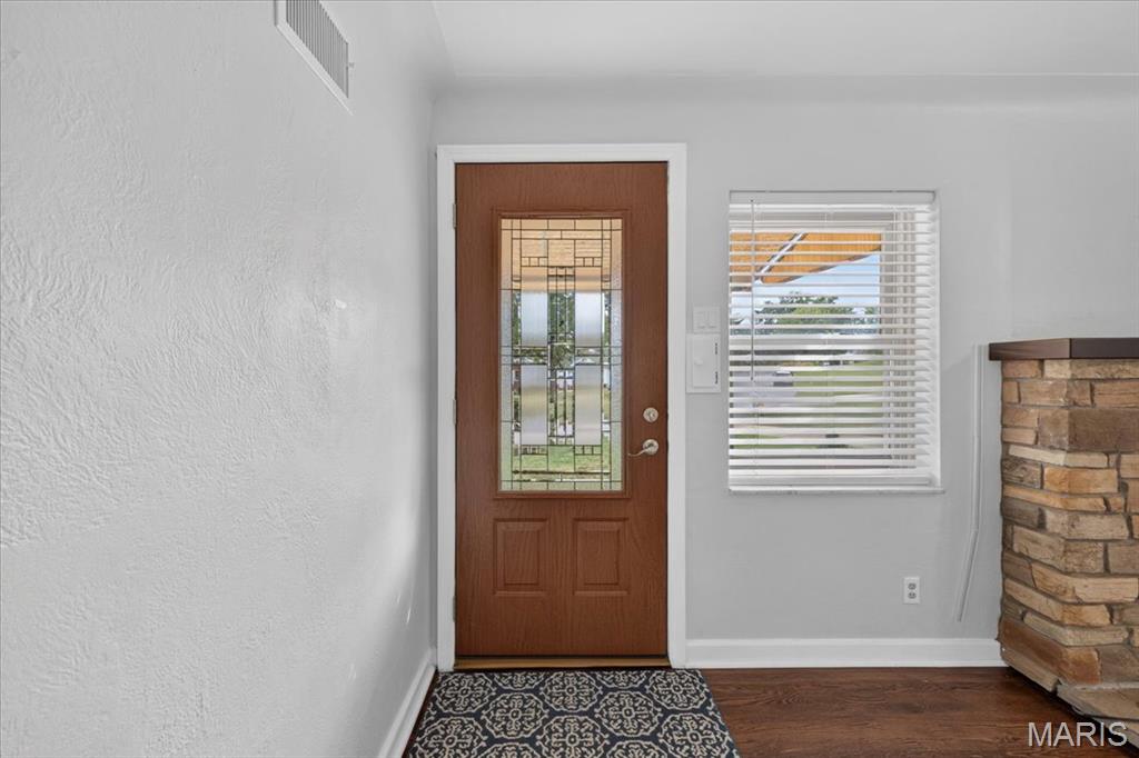 Photo of 9929 Berwick Drive, Affton, MO 63123 (MLS # 26067024)