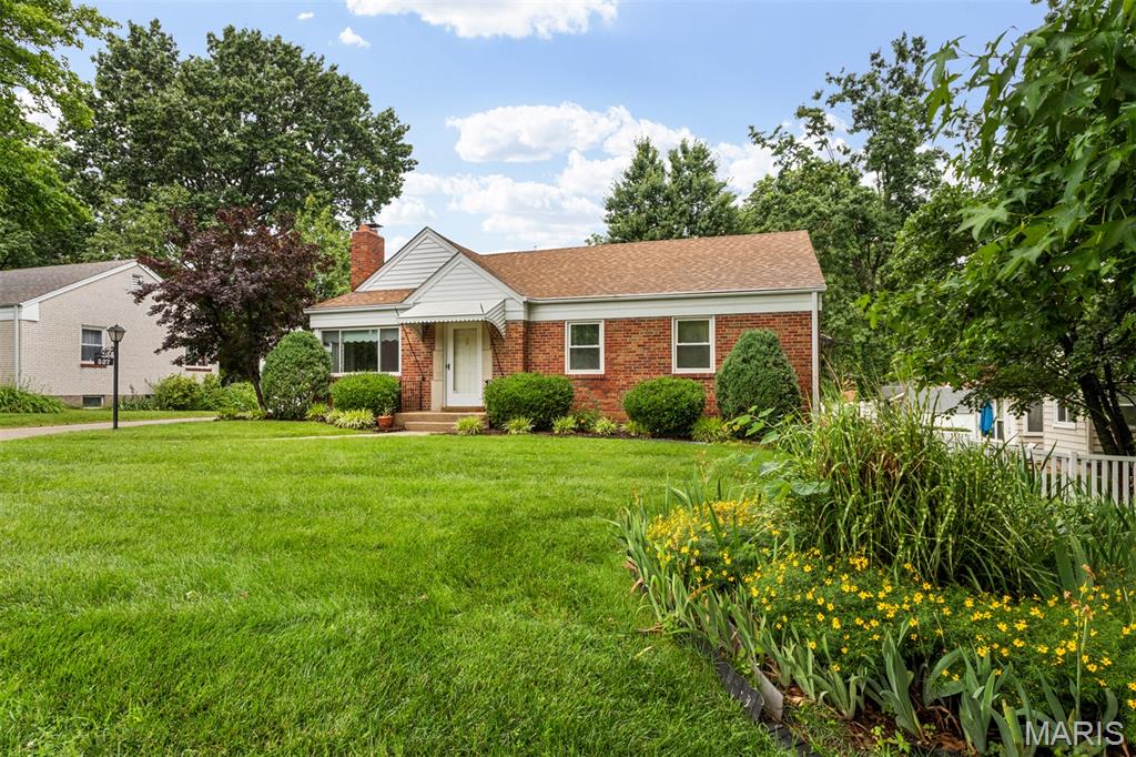 527 Sunningwell Drive