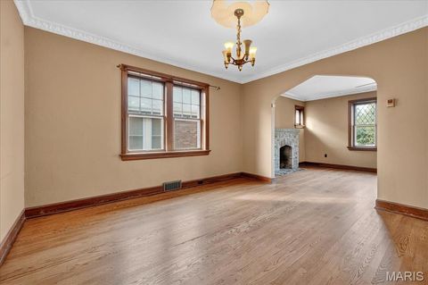 Tiny photo for 6214 Oleatha Avenue, St Louis, MO 63139 (MLS # 25070298)