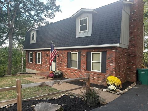 105 Lakeview Woods Eureka MO 63025