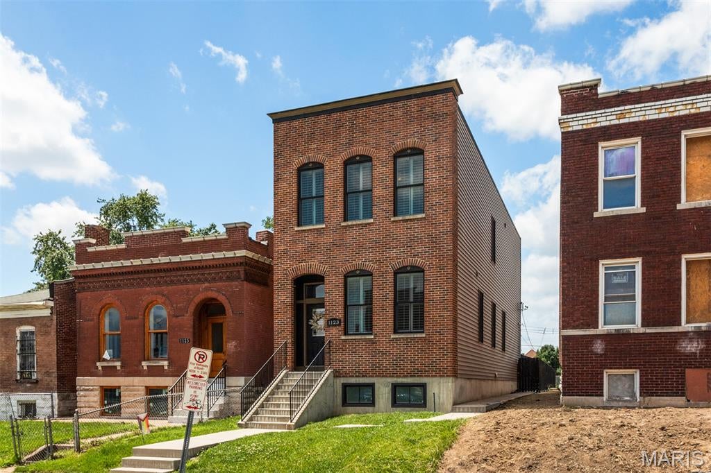 1123 Kentucky Avenue