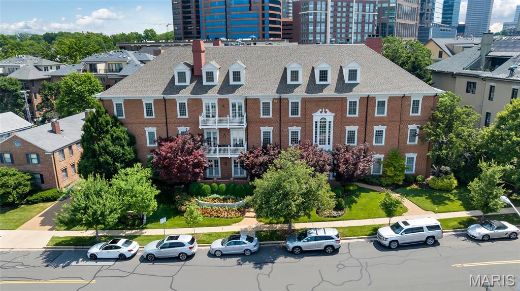 Richmond Place Condo - Residential