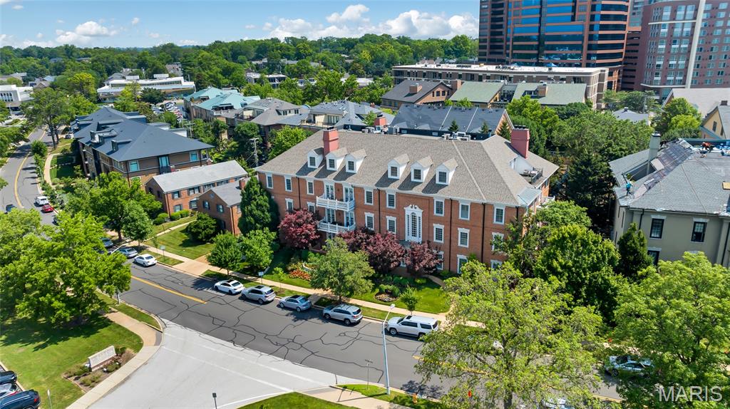 Richmond Place Condo - Residential