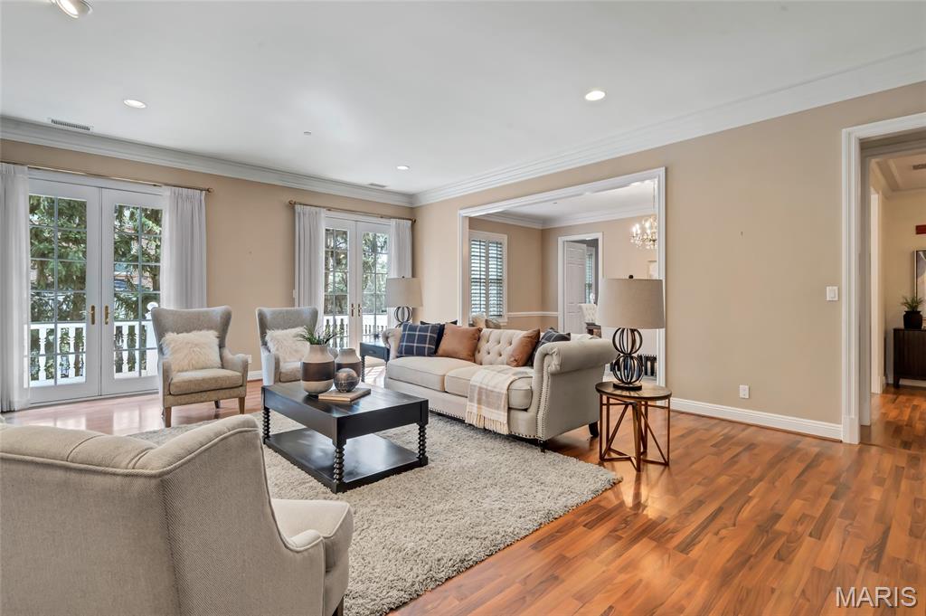 Richmond Place Condo - Residential