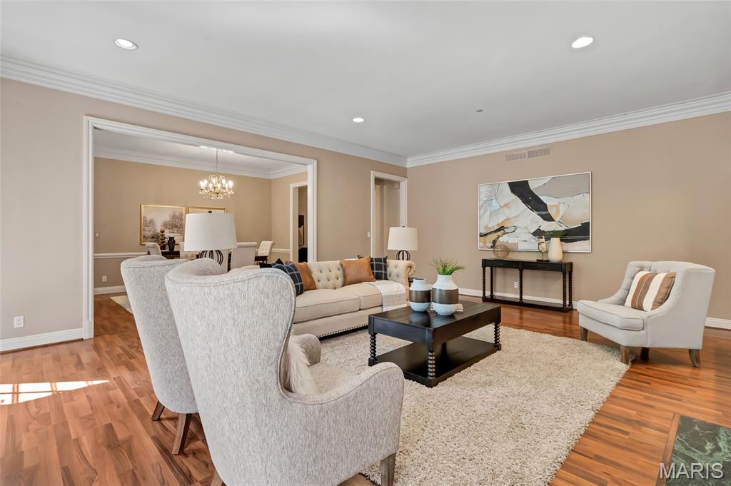 Richmond Place Condo - Residential