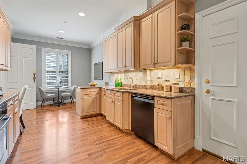 Richmond Place Condo - Residential