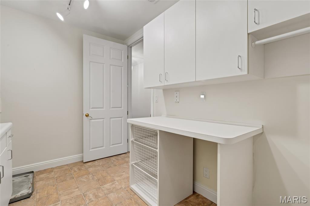 Richmond Place Condo - Residential