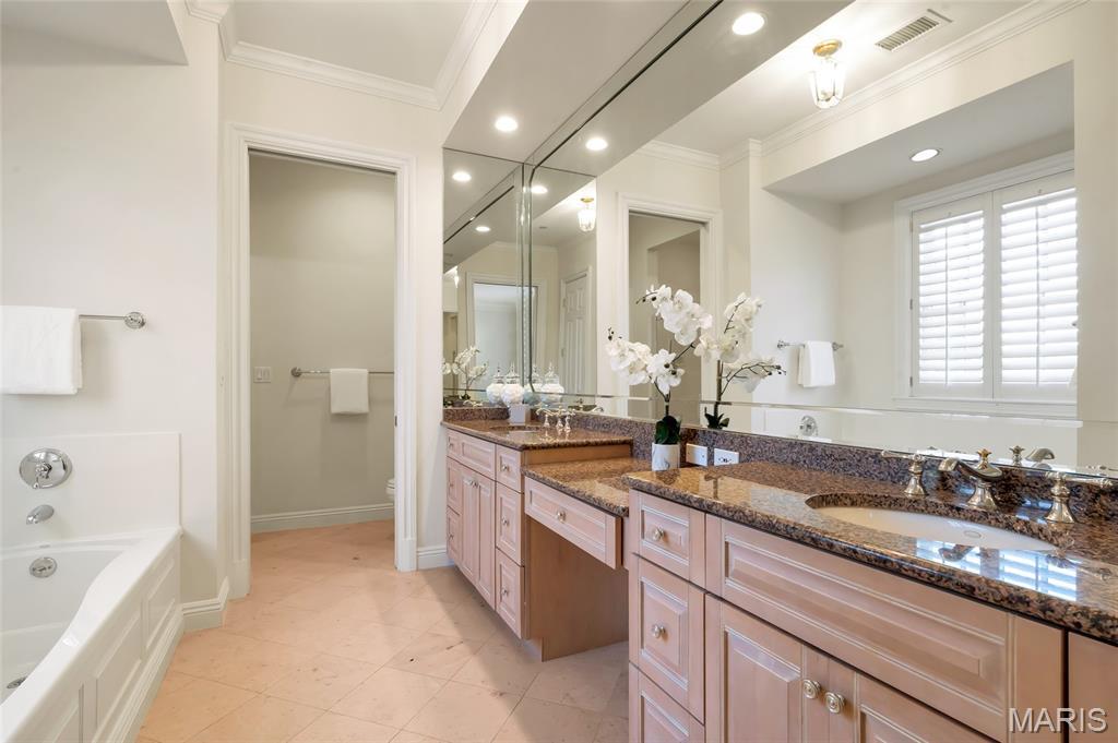 Richmond Place Condo - Residential