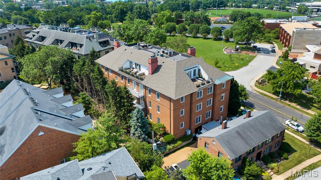 Richmond Place Condo - Residential