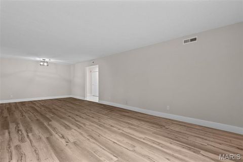 Tiny photo for 514 Coeur De Royale Drive #202, Creve Coeur, MO 63141 (MLS # 25052868)