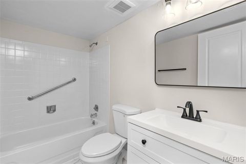Tiny photo for 514 Coeur De Royale Drive #202, Creve Coeur, MO 63141 (MLS # 25052868)