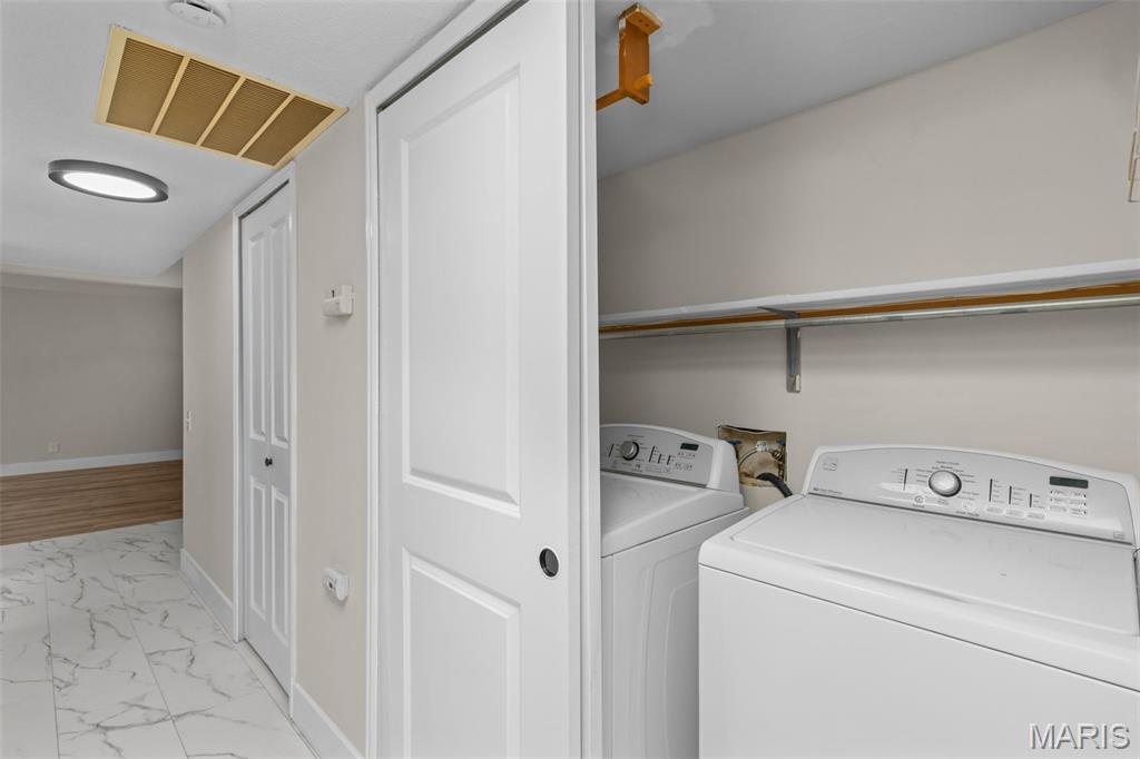 Coeur De Royale Condo Ph 4 Bldg - Residential