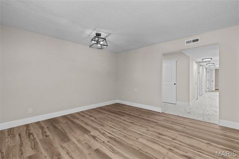 Tiny photo for 514 Coeur De Royale Drive #202, Creve Coeur, MO 63141 (MLS # 25052868)