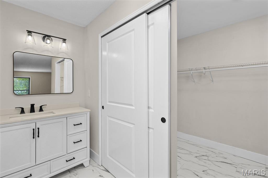 Coeur De Royale Condo Ph 4 Bldg - Residential